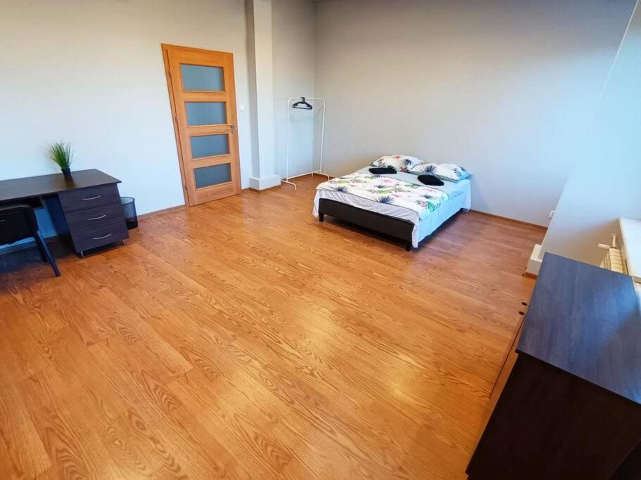 Fantastic Zg - S4 Pokoj 204 Zielona Góra Exteriör bild